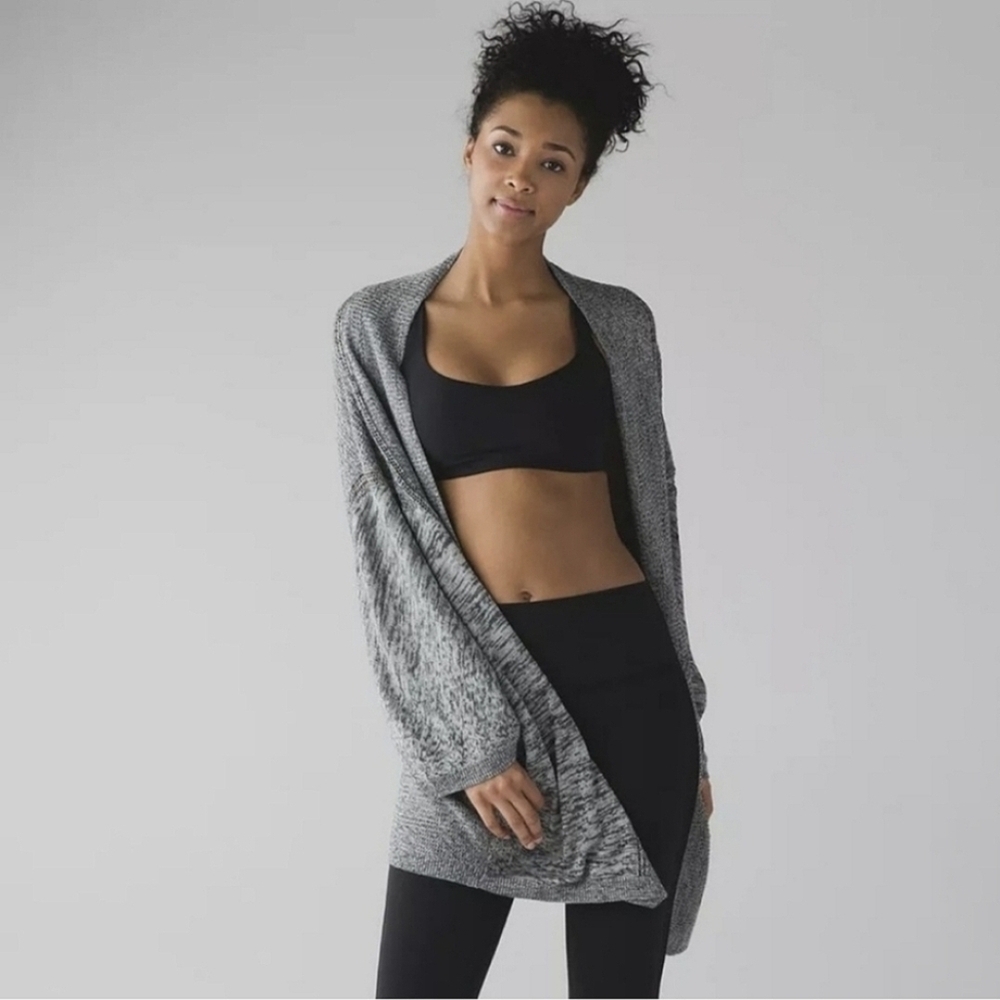 Lululemon Breeze Easy WrapKnit Cardigan Heathered Light grey / Heathered deep
